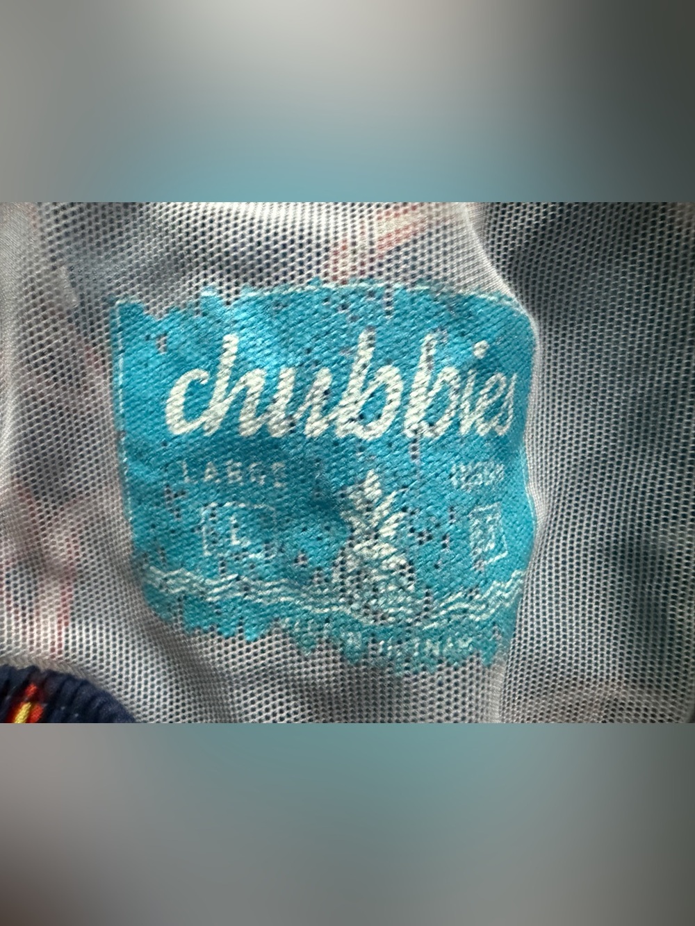 Chubbies Men’s Tropical Flamingo Swim Trunks Navy 5.5” Inseam - Picture 3 of 9